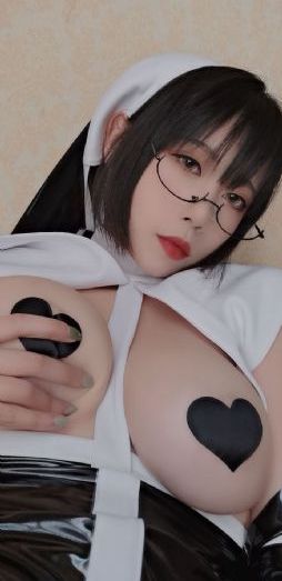 僵尸艳淡